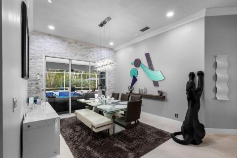 House in Jensen Beach, Florida 5 bedrooms, 292.92 sq.m. № 2241462 - photo 6