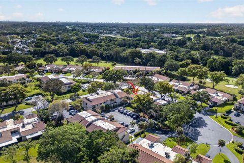 Купить кондоминиум в Бока-Ратон, Флорида 2 спальни, 112.97м2, № 2064413 - фото 2