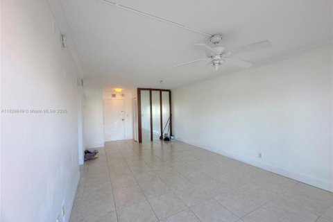 Condominio en venta en Fort Lauderdale, Florida, 1 dormitorio, 64.1 m2 № 1804414 - foto 7
