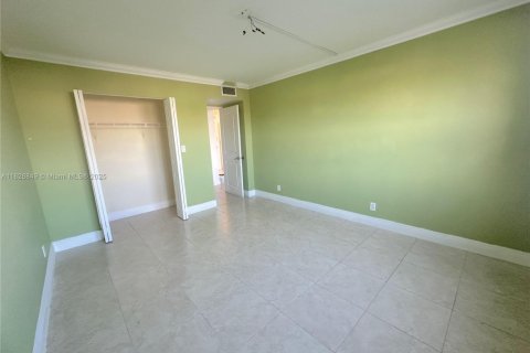 Condominio en venta en Fort Lauderdale, Florida, 1 dormitorio, 64.1 m2 № 1804414 - foto 11