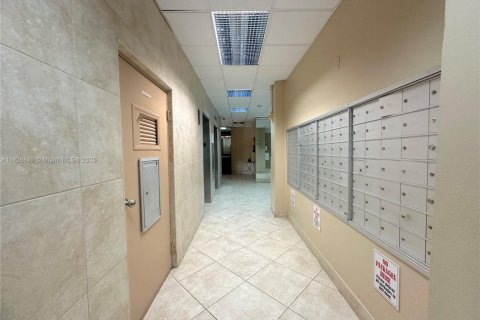 Condominio en venta en Fort Lauderdale, Florida, 1 dormitorio, 64.1 m2 № 1804414 - foto 26