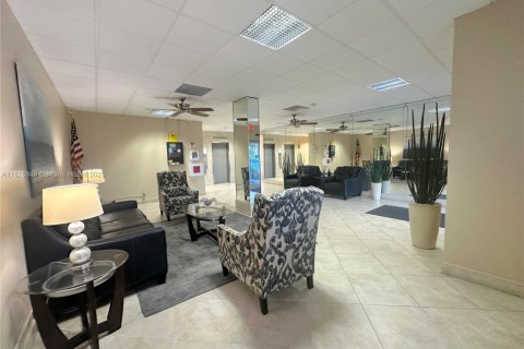 Condominio en venta en Fort Lauderdale, Florida, 1 dormitorio, 64.1 m2 № 1804414 - foto 24