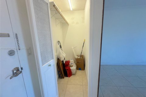 Condominio en venta en Fort Lauderdale, Florida, 1 dormitorio, 64.1 m2 № 1804414 - foto 16