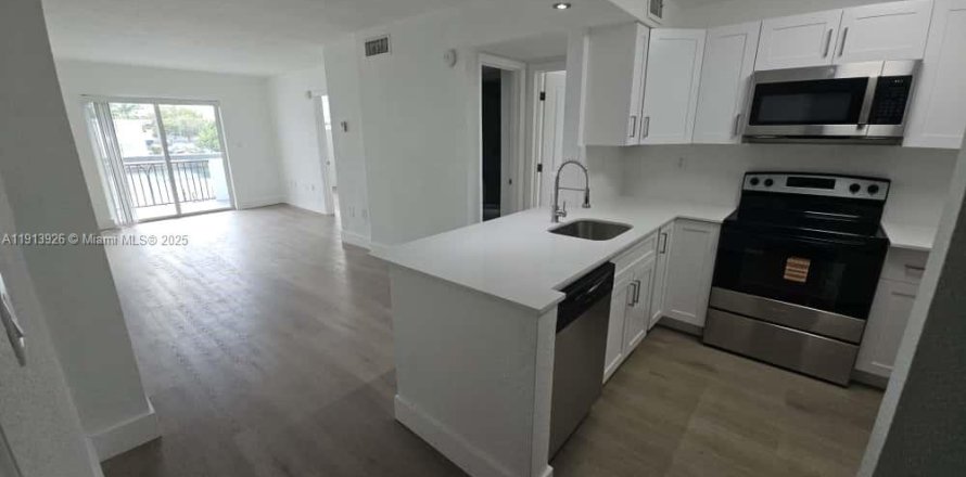 Квартира в Майами-Бич, Флорида 2 спальни, 102.19м2 № 1968969