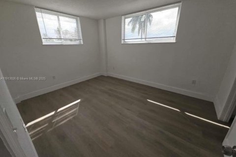 Снять в аренду квартиру в Майами-Бич, Флорида 2 спальни, 102.19м2, № 1968969 - фото 17