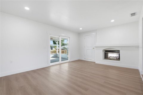 Casa en venta en Saint Petersburg, Florida, 3 dormitorios, 183.02 m2 № 2220337 - foto 11