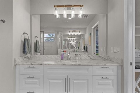 Adosado en venta en New Port Richey, Florida, 3 dormitorios, 190.54 m2 № 1816844 - foto 16