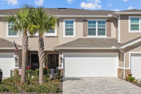 Adosado en venta en New Port Richey, Florida, 3 dormitorios, 190.54 m2 № 1816844 - foto 1