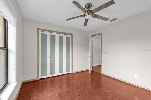 House in Deltona, Florida 3 bedrooms, 157.66 sq.m. № 1810936 - photo 20