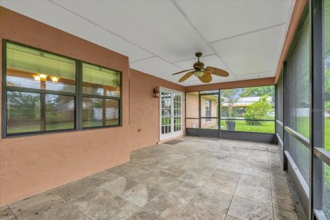 House in Deltona, Florida 3 bedrooms, 157.66 sq.m. № 1810936 - photo 27