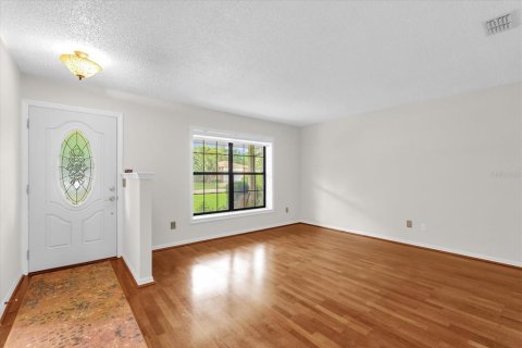House in Deltona, Florida 3 bedrooms, 157.66 sq.m. № 1810936 - photo 3