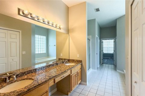 Купить виллу или дом в Дэвенпорт, Флорида 10 комнат, 253.99м2, № 2157218 - фото 20