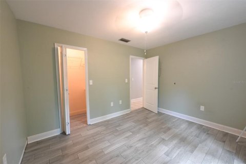 House in Gainesville, Florida 3 bedrooms, 130.06 sq.m. № 2226380 - photo 13