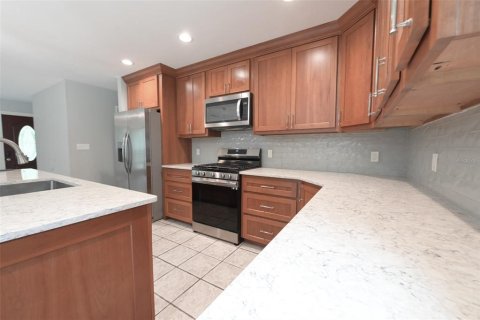 House in Gainesville, Florida 3 bedrooms, 130.06 sq.m. № 2226380 - photo 7