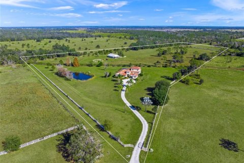 Villa ou maison à Myakka City, Floride 5 chambres, 353.49 m2 № 2142333
