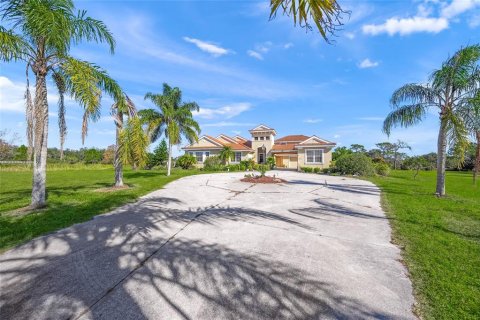 Villa ou maison à vendre à Myakka City, Floride: 5 chambres, 353.49 m2 № 2142333 - photo 5
