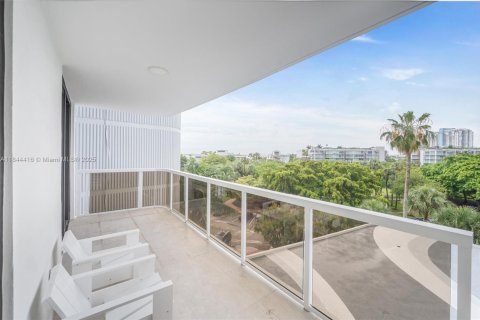 Condo in Miami Beach, Florida, 3 bedrooms  № 1842416 - photo 12
