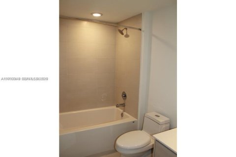 Copropriété à vendre à Miami, Floride: 1 chambre, 59.46 m2 № 2056201 - photo 15