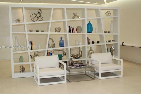 Copropriété à vendre à Miami, Floride: 1 chambre, 59.46 m2 № 2056201 - photo 18