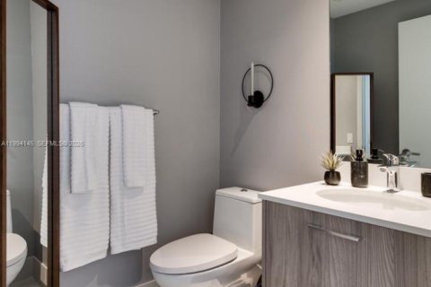 Купить кондоминиум в Майами, Флорида 1 спальня, 61.5м2, № 2055836 - фото 7