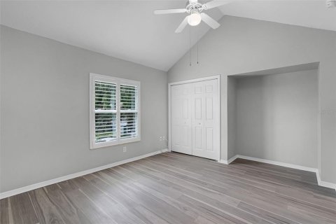 Condo in Apopka, Florida, 2 bedrooms  № 1915129 - photo 10