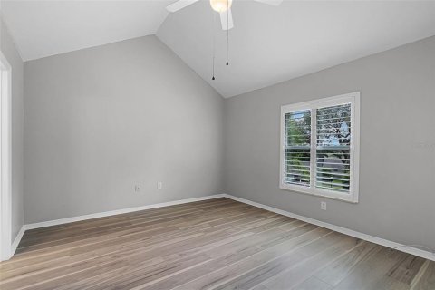 Condo in Apopka, Florida, 2 bedrooms  № 1915129 - photo 9