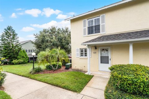 Condo in Apopka, Florida, 2 bedrooms  № 1915129 - photo 25