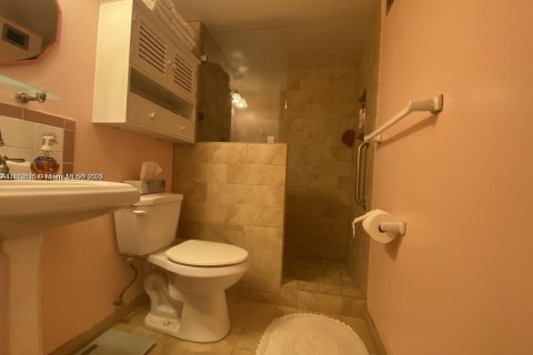 Copropriété à vendre à Aventura, Floride: 2 chambres, 98.29 m2 № 1713971 - photo 6