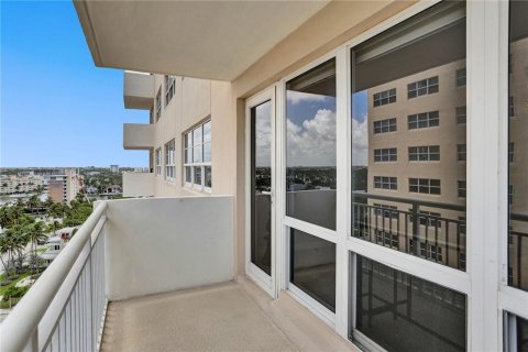Copropriété à vendre à Pompano Beach, Floride: 2 chambres, 100.33 m2 № 2401907 - photo 25