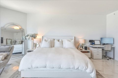 Copropriété à vendre à North Miami Beach, Floride: 2 chambres, 159.61 m2 № 2253491 - photo 11