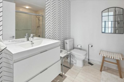 Copropriété à vendre à North Miami Beach, Floride: 2 chambres, 159.61 m2 № 2253491 - photo 19
