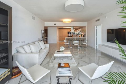 Copropriété à vendre à North Miami Beach, Floride: 2 chambres, 159.61 m2 № 2253491 - photo 5