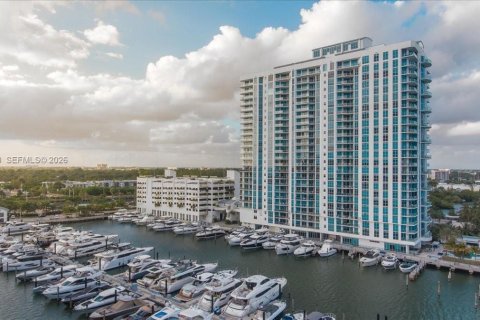 Copropriété à vendre à North Miami Beach, Floride: 2 chambres, 159.61 m2 № 2253491 - photo 23