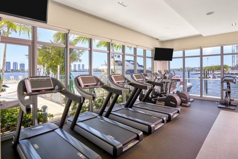 Copropriété à vendre à North Miami Beach, Floride: 2 chambres, 159.61 m2 № 2253491 - photo 25