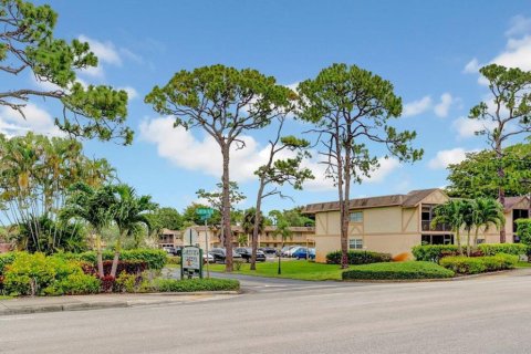 Condo à Delray Beach, Floride, 2 chambres  № 2262267