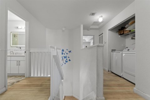 Townhouse in Miramar, Florida 3 bedrooms, 153.29 sq.m. № 1798697 - photo 18