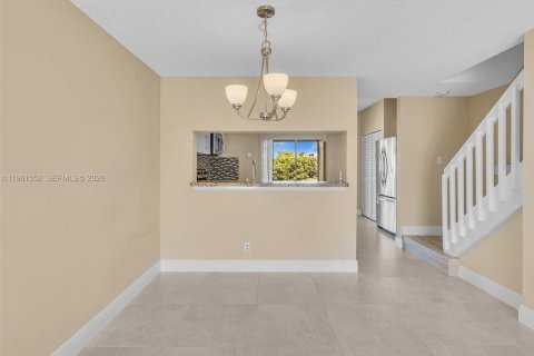 Villa ou maison à vendre à Weston, Floride: 2 chambres, 103.12 m2 № 2025415 - photo 20