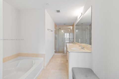 Condominio en venta en Aventura, Florida, 2 dormitorios, 127.28 m2 № 2015565 - foto 15