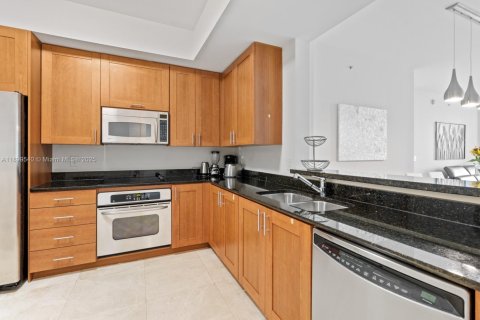 Condominio en venta en Aventura, Florida, 2 dormitorios, 127.28 m2 № 2015565 - foto 6