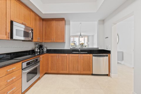 Condominio en venta en Aventura, Florida, 2 dormitorios, 127.28 m2 № 2015565 - foto 5