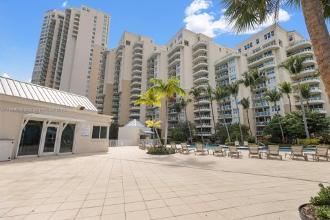 Condominio en venta en Aventura, Florida, 2 dormitorios, 127.28 m2 № 2015565 - foto 29