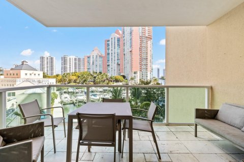 Condominio en venta en Aventura, Florida, 2 dormitorios, 127.28 m2 № 2015565 - foto 21