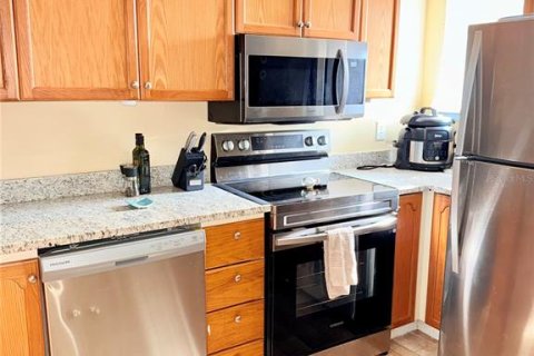 Townhouse in Winter Garden, Florida 2 bedrooms, 70.7 sq.m. № 1673948 - photo 4