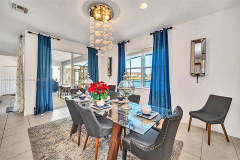 Купить виллу или дом в Киссимми, Флорида 6 спален, 315.4м2, № 1941818 - фото 18