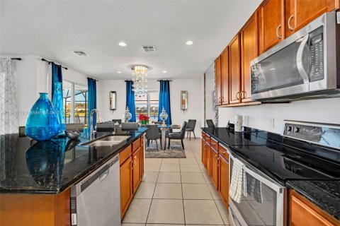 Купить виллу или дом в Киссимми, Флорида 6 спален, 315.4м2, № 1941818 - фото 15