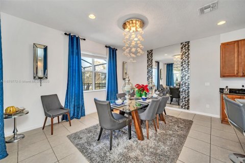 Купить виллу или дом в Киссимми, Флорида 6 спален, 315.4м2, № 1941818 - фото 17