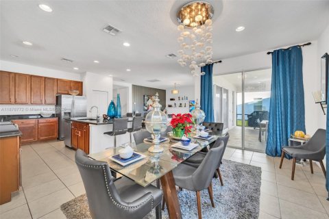 Купить виллу или дом в Киссимми, Флорида 6 спален, 315.4м2, № 1941818 - фото 20