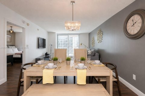 Copropriété à vendre à Miami, Floride: 1 chambre, 72.28 m2 № 2312234 - photo 4