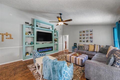 Villa ou maison à vendre à Valrico, Floride: 5 chambres, 261.15 m2 № 2149726 - photo 12
