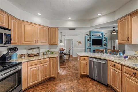 Villa ou maison à vendre à Valrico, Floride: 5 chambres, 261.15 m2 № 2149726 - photo 19